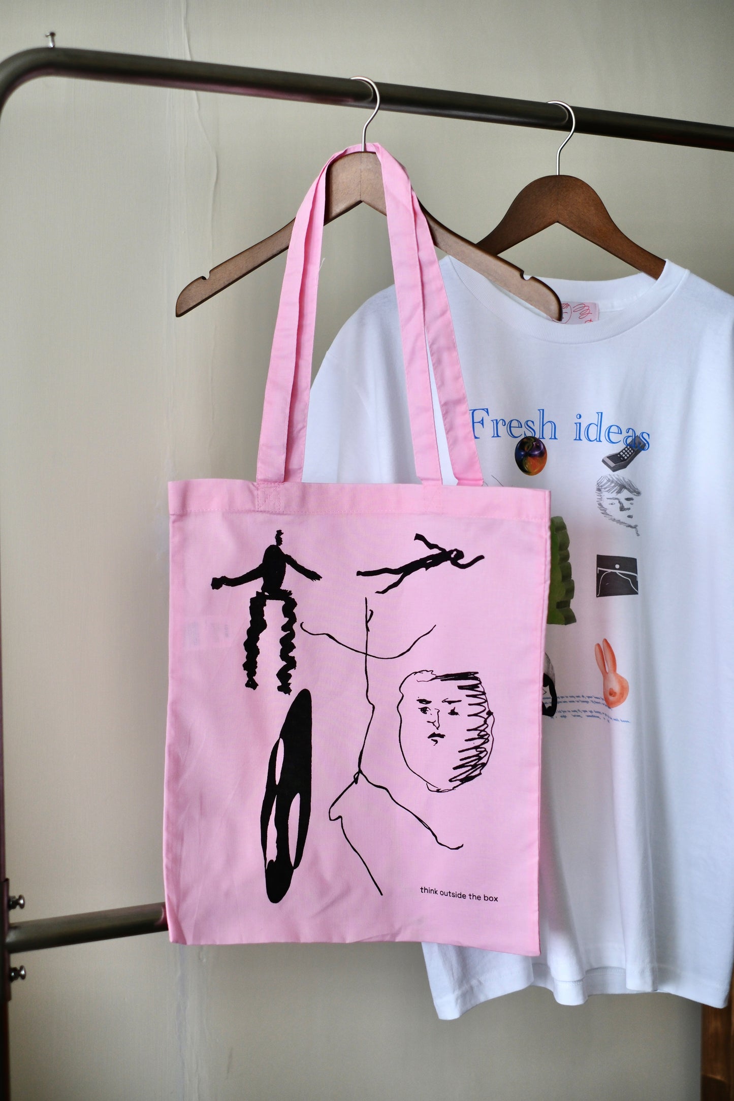 Thing outside the box tote bag