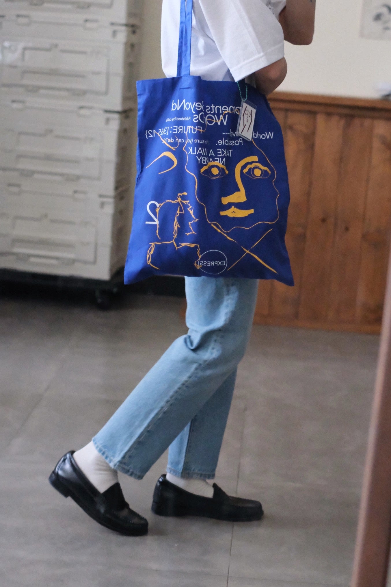 Moments BeyoNd WOrDs TOTE BAG