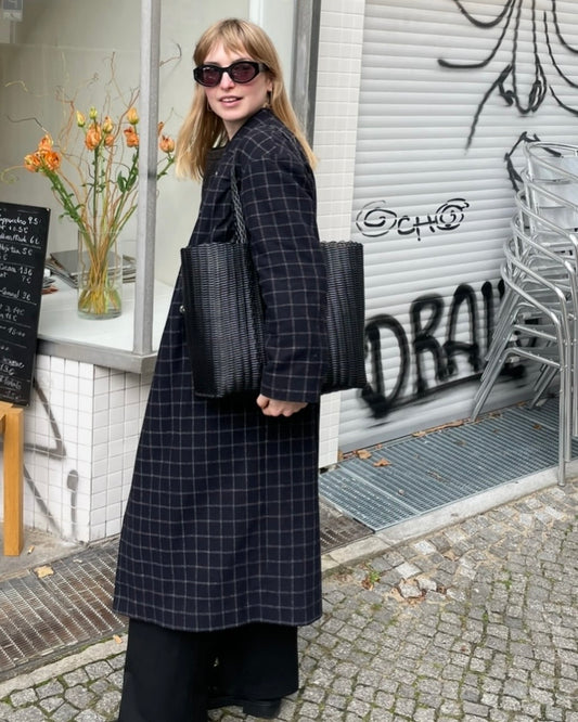 Tote Liquorice (Large)