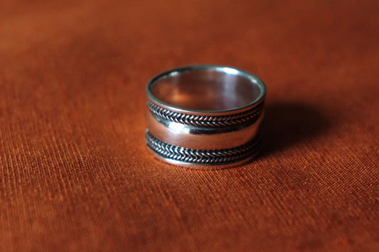 Vintage Japan 925 Silver Ring